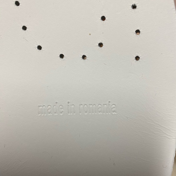 Moncler - Picture 11 of 14